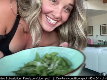 cam girl porn bloomyogi image #5616959