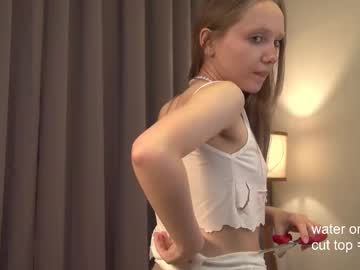 cam girl porn lyly_bambi image #7025305