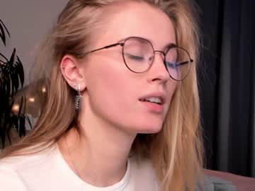 cam girl porn linellali image #2759706