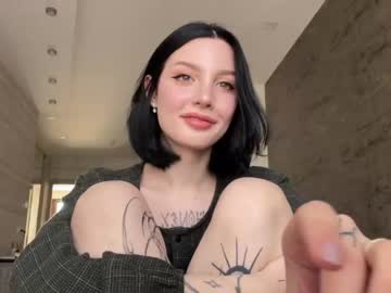 cam tranny porn evelynforever image #4796830