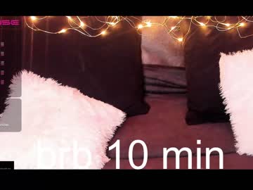 cam girl porn juliavangs image #3422181