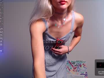 cam girl porn petitebrat image #5651080