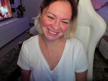 cam girl porn kiradivine image #411633