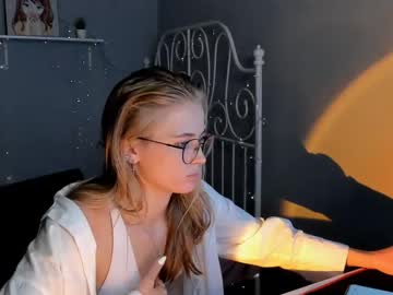 cam girl porn linellali image #2464211