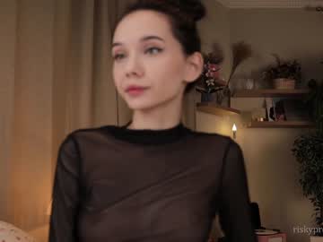 cam girl porn riskyproject image #6729171