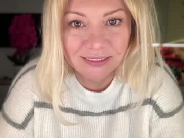 cam girl porn kiradivine image #6124475