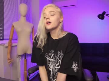 cam girl porn allotropp image #5192796