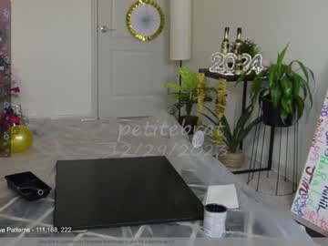 cam girl porn petitebrat image #6025036