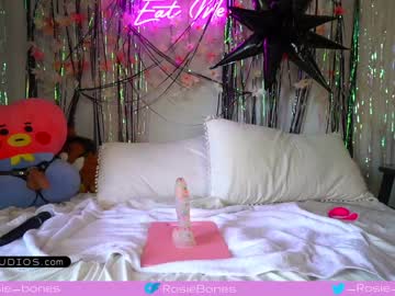 cam girl porn rosiebones image #2824228