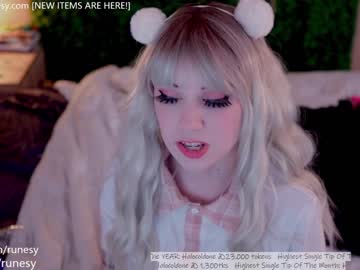 cam girl porn runesy image #4986723