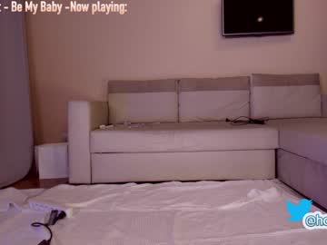 cam girl porn hollyextra image #2676238