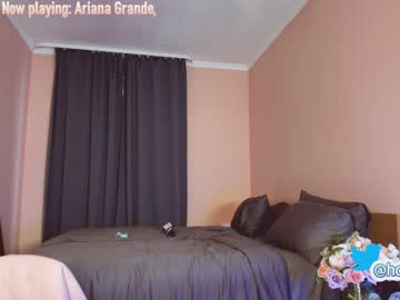 cam girl porn hollyextra image #2213646