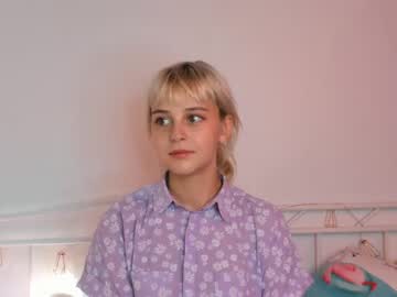 cam girl porn louiseshelton image #2382705