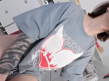 cam tranny porn dinapoison image #3262945