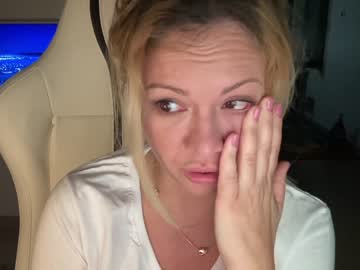 cam girl porn kiradivine image #2423367