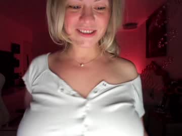 cam girl porn kiradivine image #1231150