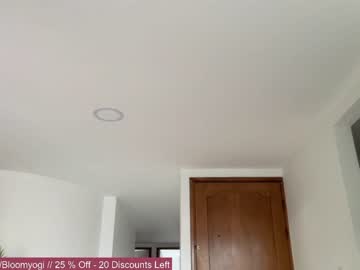 cam girl porn bloomyogi image #3440587