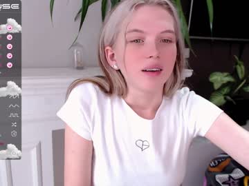 cam girl porn small_blondee image #2520095