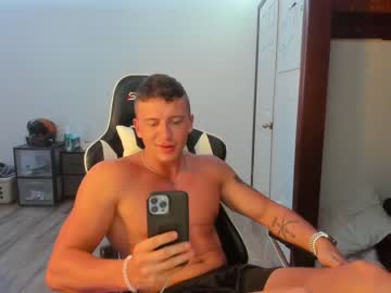 cam couple porn cowsgomoo101 image #1785606