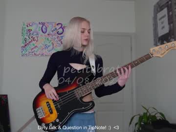 cam girl porn petitebrat image #6741884