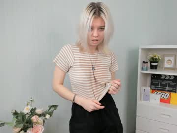 cam girl porn _naked_heart_ image #5658335