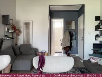 cam girl porn bloomyogi image #5171430