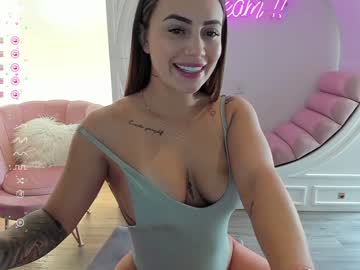 cam girl porn ashlyeroberts1 image #2815782