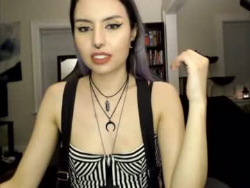cam girl porn runacrow image #4450847