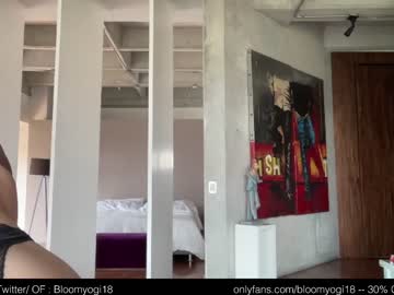 cam girl porn bloomyogi image #6749859