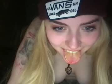 cam couple porn snowxbunny1228 image #6471016