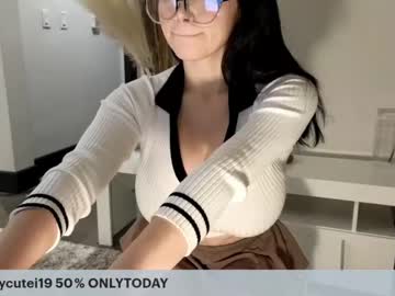 cam girl porn _natycutei19 image #6596449