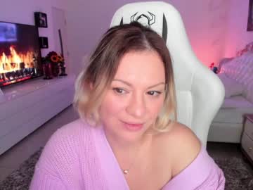 cam girl porn kiradivine image #548354