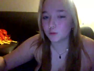 cam girl porn redhotcherry666 image #4809603