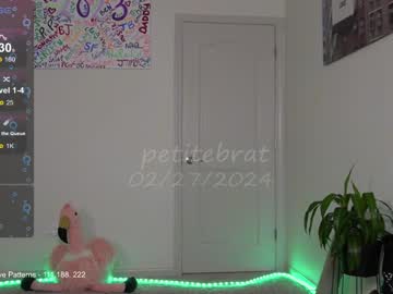 cam girl porn petitebrat image #6454351