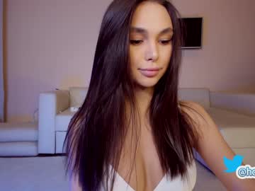 cam girl porn hollyextra image #3332492