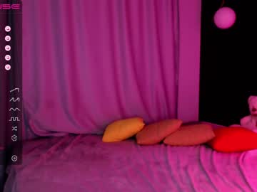 cam girl porn small_blondee image #2494971