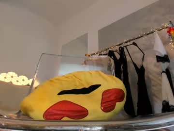 cam girl porn hotfallingdevil image #609510