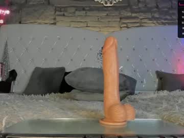 cam girl porn royalsquirt_ image #3990386