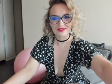 cam girl porn emilymilf__ image #5707238
