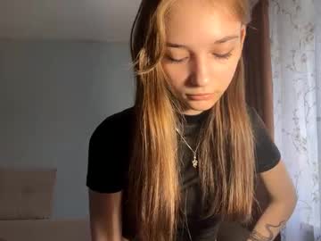 Cam for hollisconnett