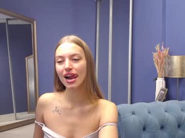 Cam for selenaobrien