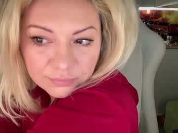 cam girl porn kiradivine image #6670444