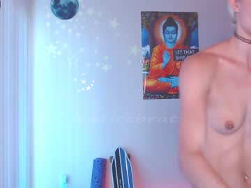 cam girl porn petitebrat image #361850
