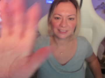 cam girl porn kiradivine image #383153