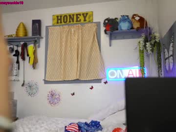 cam girl porn 19honeysuckle image #1979840