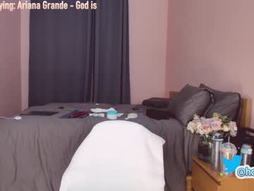 cam girl porn hollyextra image #2222151