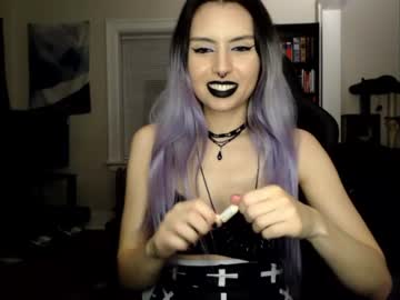 cam girl porn runacrow image #4444492