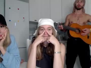 cam girl porn nearsaturn image #2389642
