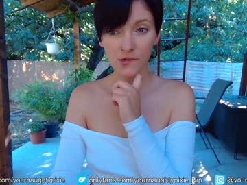 cam girl porn yournaughtypixie image #2225407