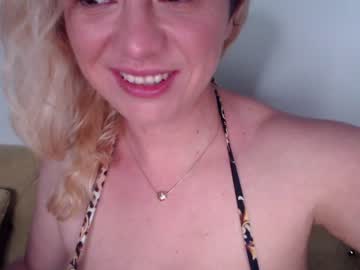 cam girl porn kiradivine image #2185985